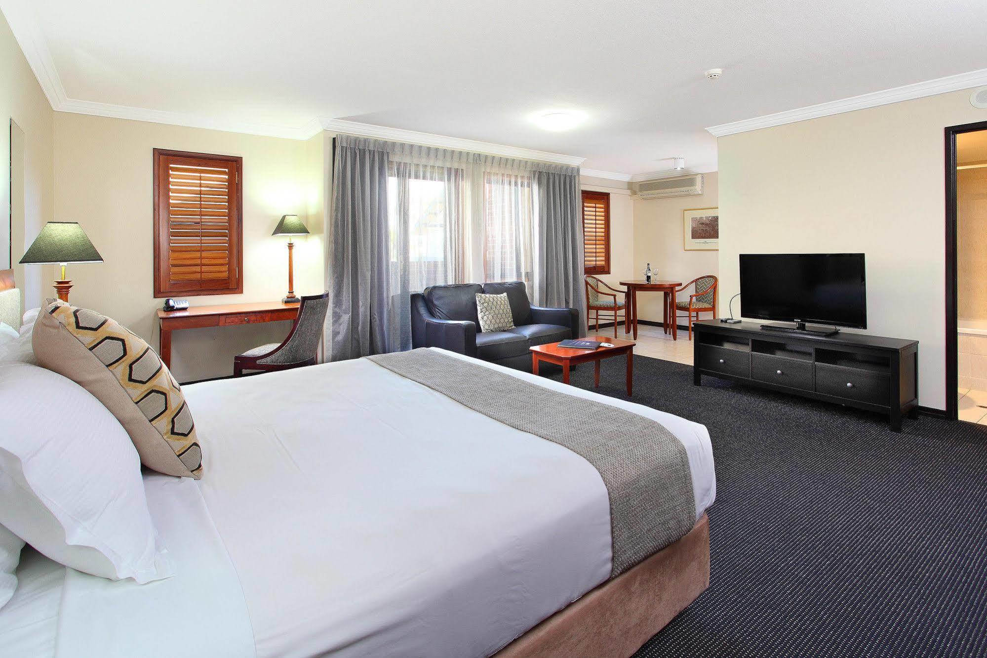 Hotel Ramada By Wyndham Brisbane Windsor Exteriér fotografie